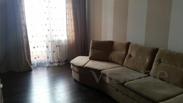 Cozy apartment in a new house, Odessa - apartment by the day