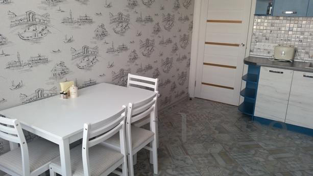 Cozy apartment in a new house, Odessa - apartment by the day