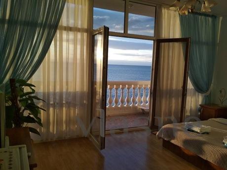 Daily rent Lenin, 35B, Alupka - apartment by the day