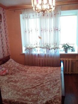 3 bedroom apartment for rent, Chernomorsk (Illichivsk) - apartment by the day