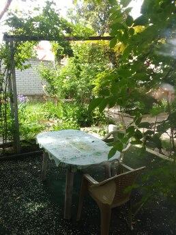 Здам перший поверх 2ет будинку біля моря Здам перший поверх 2ет будинку біля моря, Одесса - квартира посуточно