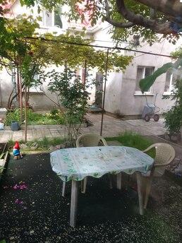 Здам перший поверх 2ет будинку біля моря Здам перший поверх 2ет будинку біля моря, Одесса - квартира посуточно