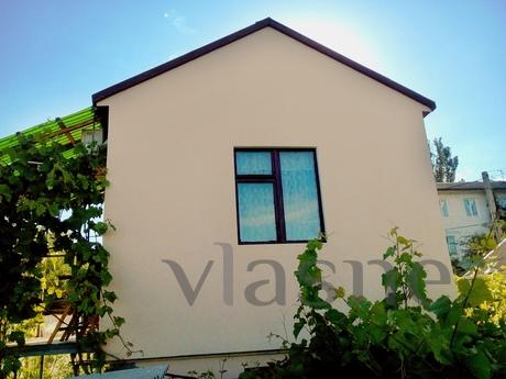 ZANDER. COZY HOUSE FOR TWO PERSONS, Sudak - apartment by the day