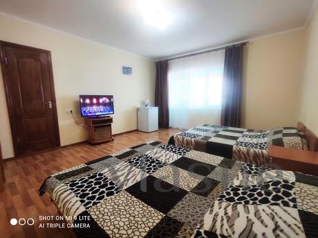 ZANDER. GUEST HOUSE 'COOL', Sudak - apartment by the day