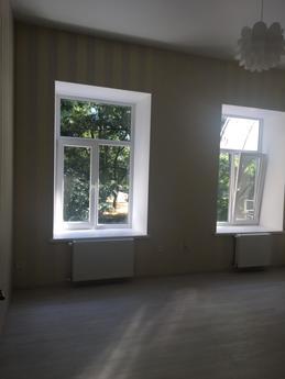 Cozy 2-bedroom apartment in the center, Odessa - apartment by the day