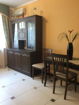 Two-bedroom apartment on Podil, Kyiv - apartment by the day