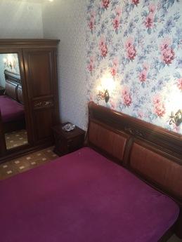 The apartment is located in a new house on the street. Shcho