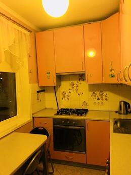 Квартира посуточно Героев Днепра,42-Б, Киев - квартира посуточно