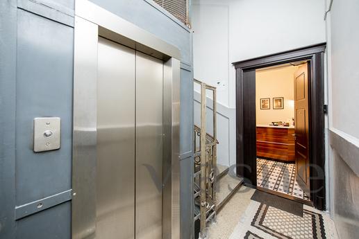 Art Deco Central Rooms, Lviv - apartment by the day