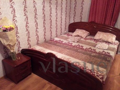 Посуточно квартира в Симферополе Люкс, Симферополь - квартира посуточно