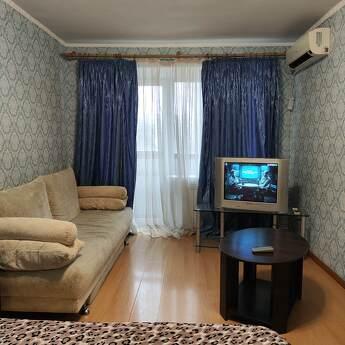 Daily hourly apartments in Kremenchug, Kremenchuk - apartment by the day