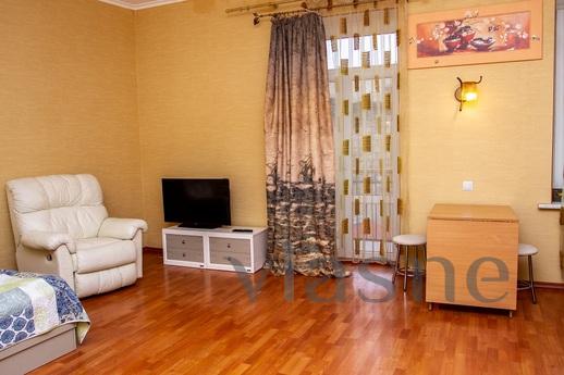 Cozy apartment in the heart of Odessa, Odessa - apartment by the day