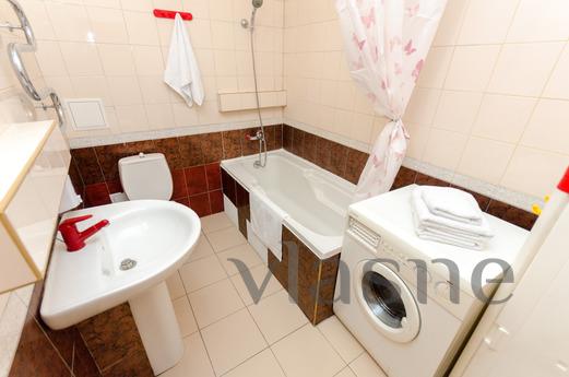 Apartment with 2 bedrooms on Tolstoy, Kyiv - apartment by the day