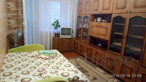 1к. кв. Посуточно, почасово,  Виноградарь, пр. Георгия Гонга