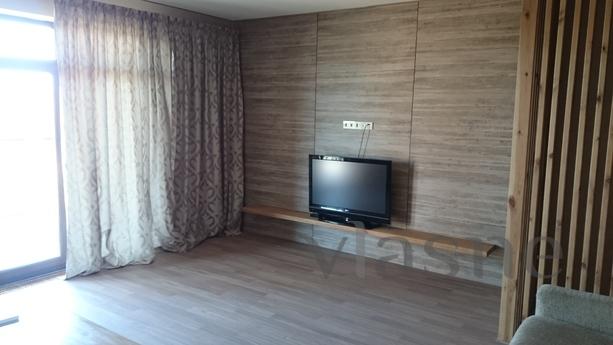 3-storey townhouse by the sea, Odessa - apartment by the day