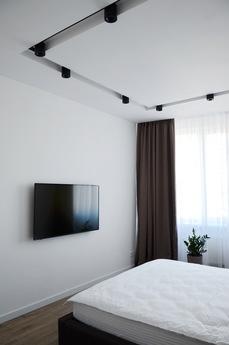 Modern apartments with sea views, Odessa - apartment by the day