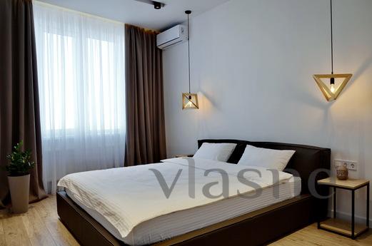 Bright, spacious apartment with a modern renovation, which h