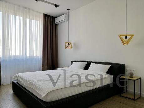 Modern apartments with sea views, Odessa - apartment by the day