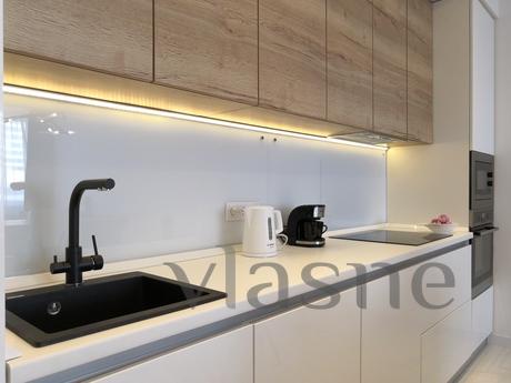 Modern apartments with sea views, Odessa - apartment by the day