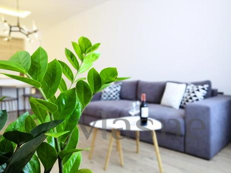 Modern apartments with sea views, Odessa - apartment by the day