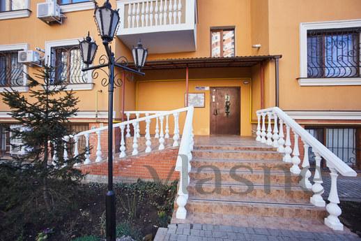 VIP-2 Apartment apartment near the sea, Odessa - apartment by the day