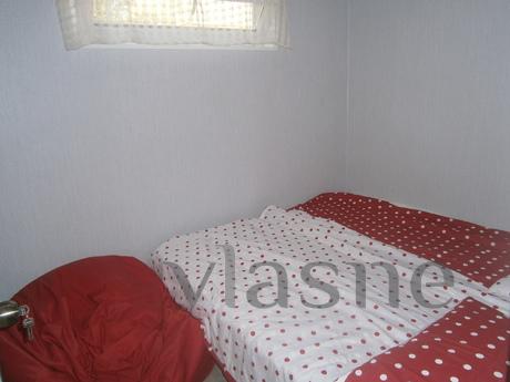 Separate houses in 3 min. from the beach, Odessa - apartment by the day
