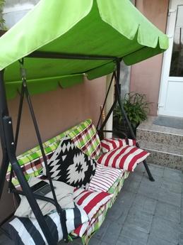 Separate houses in 3 min. from the beach, Odessa - apartment by the day