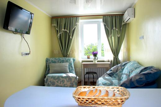 Rent studio apartment by the sea (Odessa, Luzanovka) for 2 -