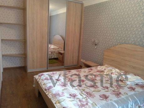 Отличная двух комнатная квартира 
  с новым евроремонтом в ц