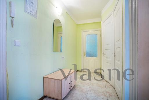 cozy metro apartment Levoberezhnaya 3 mi, Kyiv - apartment by the day