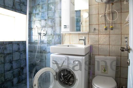 Rent stylish apartment near Deribasovsk, Odessa - apartment by the day