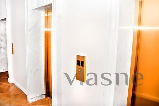 Luxury apartment Odessa Arcadia, Odessa - apartment by the day