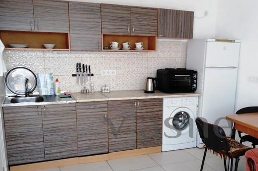 Rent an apartment in a private house, Odessa - apartment by the day