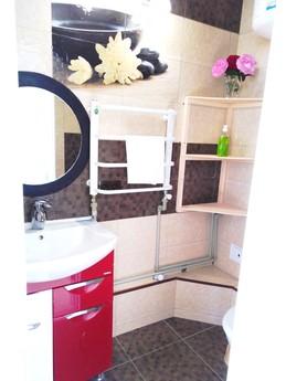 Rent an apartment in a private house, Odessa - apartment by the day