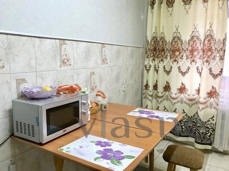 Large apartment in a good area of Odessa, Odessa - apartment by the day