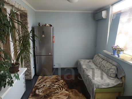 Сдам 2 комнатную 43м2, Черноморск (Ильичевск) - квартира посуточно