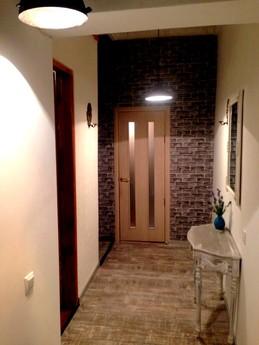 st. Transfiguration / B.Arnautskaya, Odessa - apartment by the day