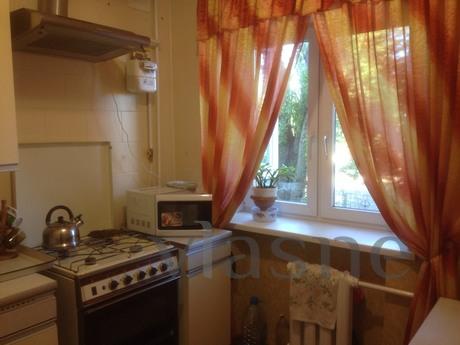 Rent your 2 bedroom apartment, on the first line of the sea.