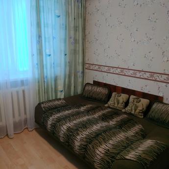 3 bedroom apartment in a residential are, Chernomorsk (Illichivsk) - apartment by the day