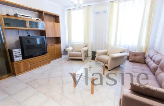 Apartment in the center of Kharkov, Kharkiv - apartment by the day