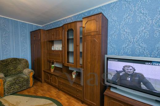 2 room. New building center. 7 sleeping., Sumy - apartment by the day