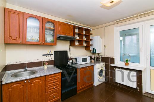 2 room. New building center. 7 sleeping., Sumy - apartment by the day
