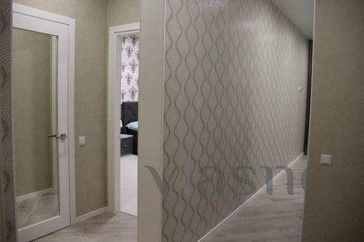 Deluxe Apartment 1, Odessa - apartment by the day