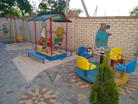 Дом отдыха 'Колобок', Геническ - квартира посуточно