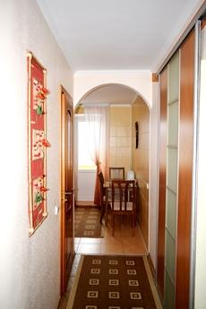 Nice apartment in the center near the pa, Rivne - apartment by the day