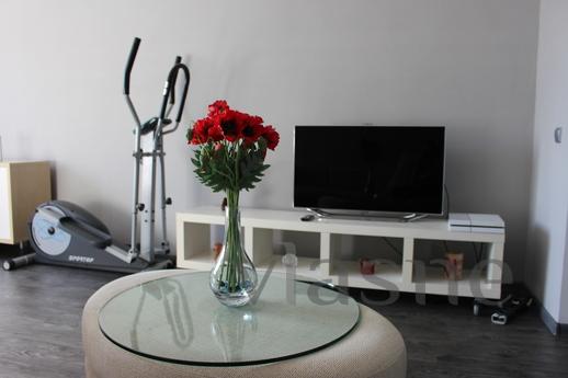 Spacious apartment 54 sq. On Dragovanov, Kyiv - apartment by the day