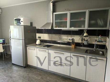 Spacious apartment 54 sq. On Dragovanov, Kyiv - apartment by the day