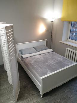 Spacious apartment 54 sq. On Dragovanov, Kyiv - apartment by the day