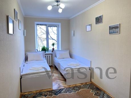 2-bedroom apartment is located on the 2nd floor of a 5-store