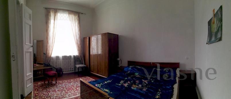Rent 3 room apartment in the center, Dnipro (Dnipropetrovsk) - apartment by the day